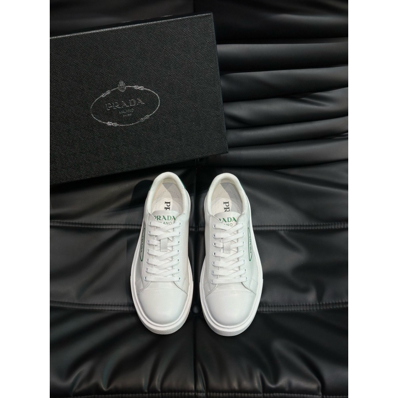 Pra*a sneakers